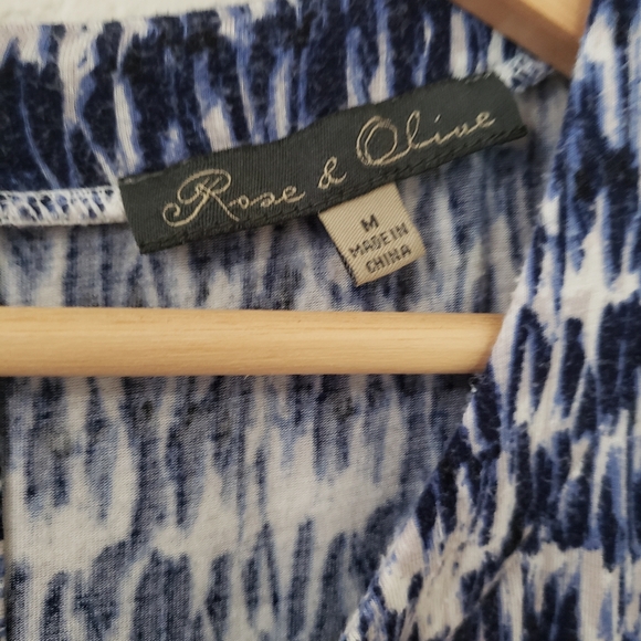 Rose & Olive Sleeveless Top - Picture 4 of 6